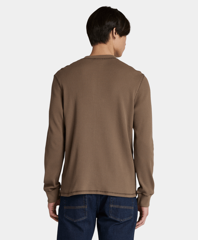 Polo Henley Regular Fit Con Tejido Waffle Para Hombre, Café