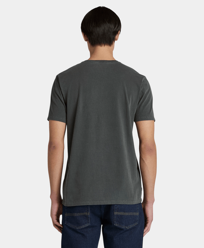 Playera Garment Dyed Regular Fit Para Hombre, Negro