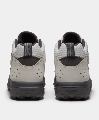 Tenis TimberCush™ Motion 7 Mid impermeables para Hombre, Gris