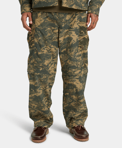 Pantalón convertible de camuflaje, Verde