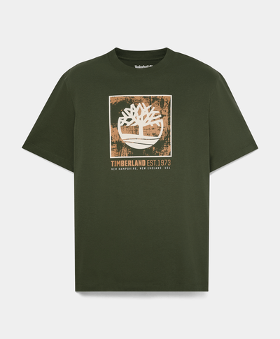 Playera de manga corta con gráfico del logotipo apilado para hombre, Verde