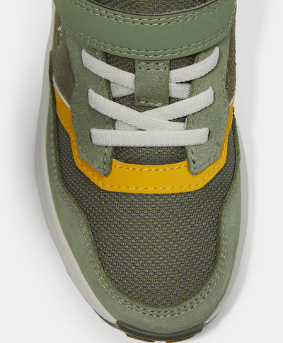 Tenis con velcro Motion Ledge para niños, Verde